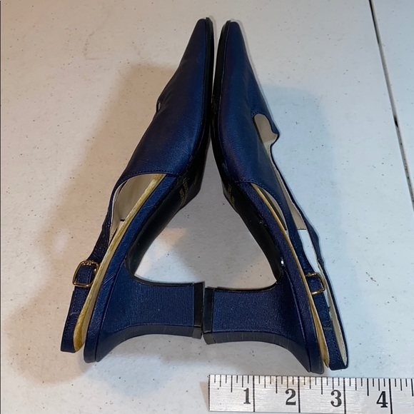 Bijou slingback shoe - Picture 6 of 8